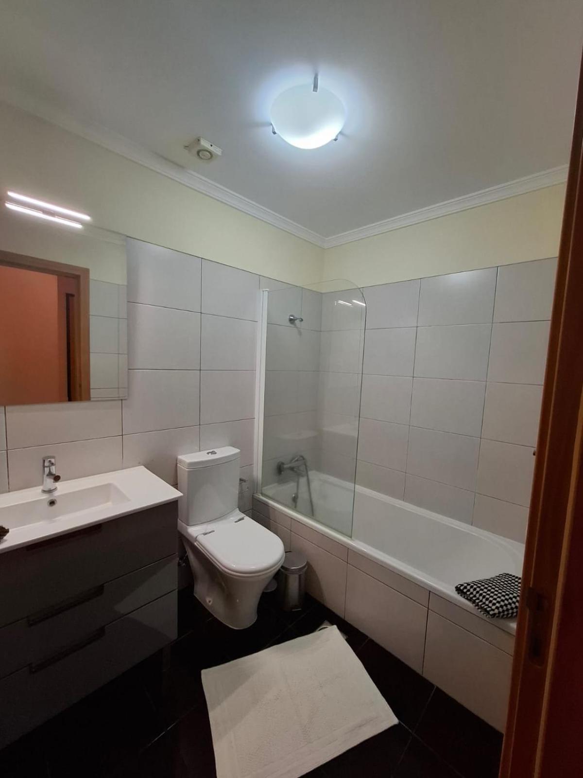 Cozy And Bright Apartment Machico  Extérieur photo